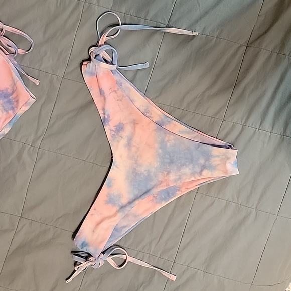 Tie-Dye Bikini - Picture 3 of 7